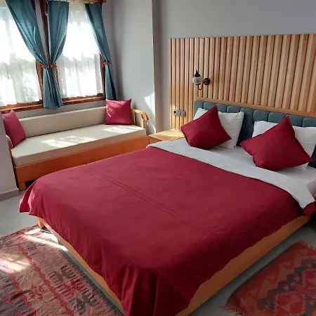 Nerissa 3* Çıralı