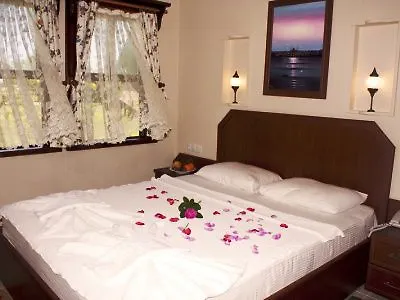Nerissa 3* Çıralı