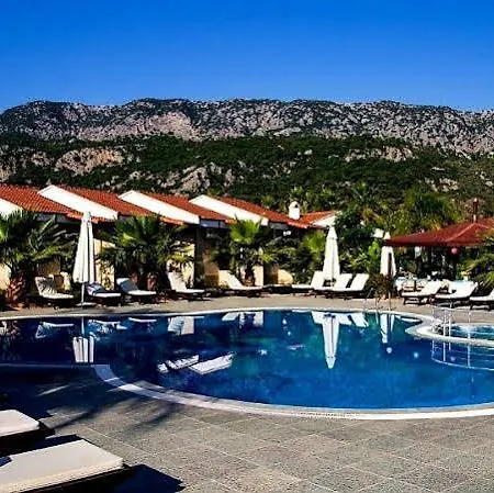 Nerissa فندق Çıralı