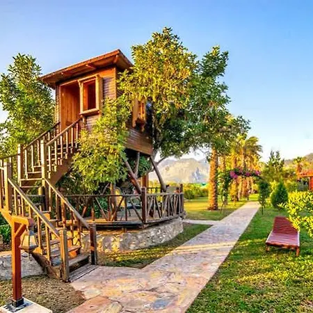 Nerissa Hotel 3*