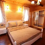 Nerissa Hotel