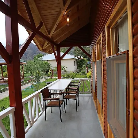 尼莉莎酒店 3* Çıralı